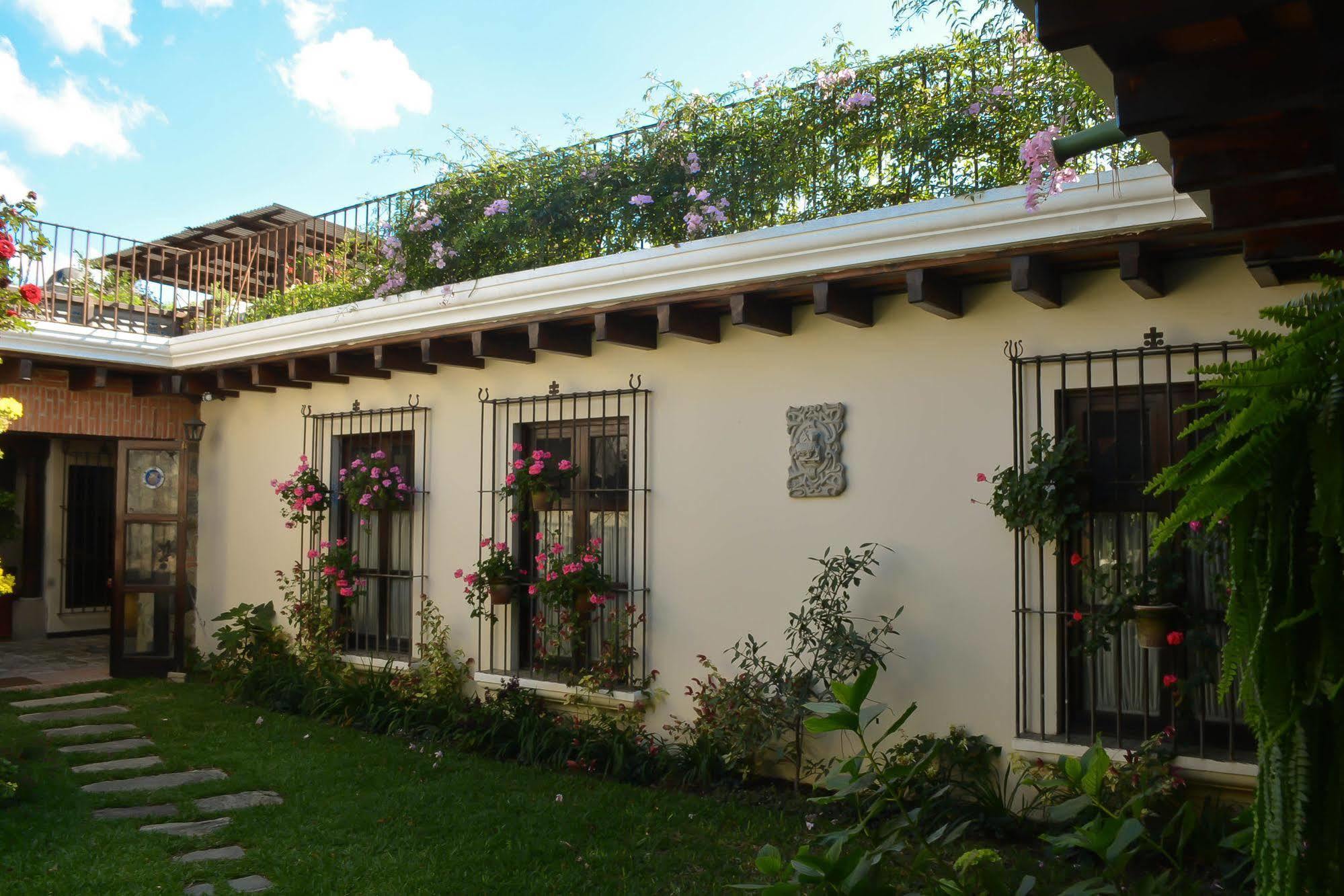 אנטיגואה גואטמלה Hotel Sor Juana מראה חיצוני תמונה