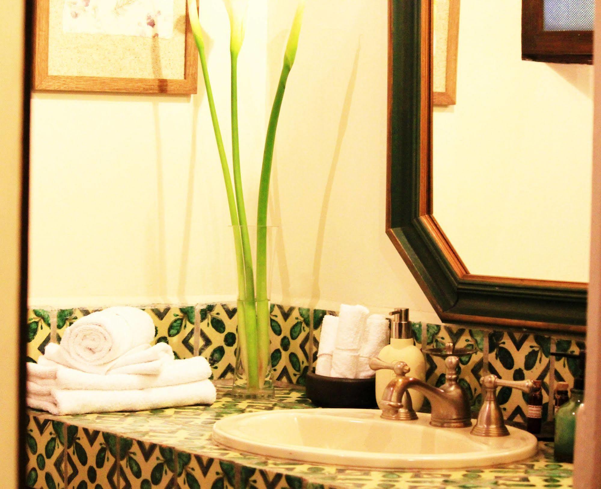 אנטיגואה גואטמלה Hotel Sor Juana מראה חיצוני תמונה