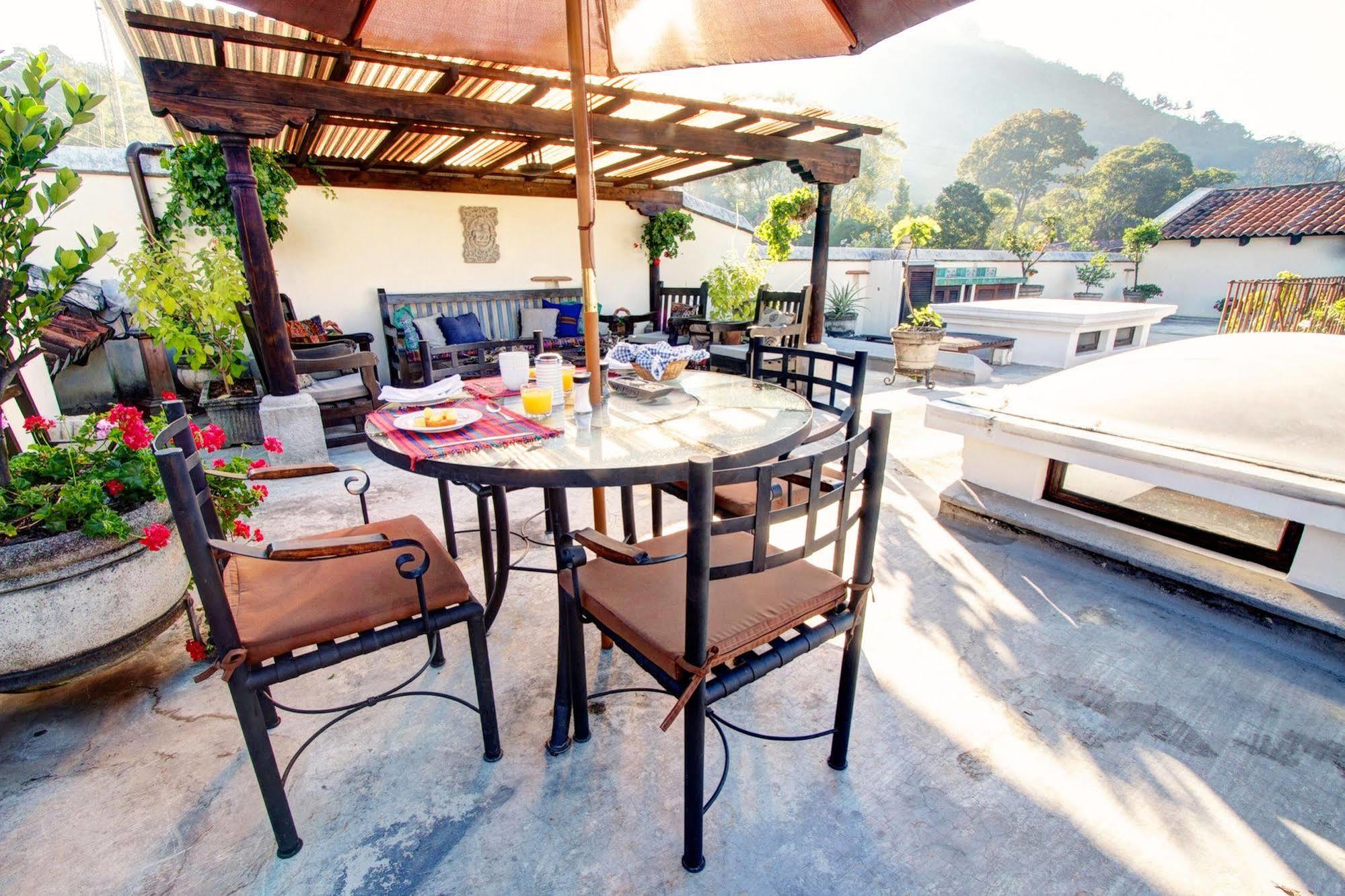 אנטיגואה גואטמלה Hotel Sor Juana מראה חיצוני תמונה